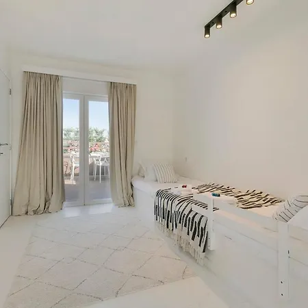 Huswell - Lovely In - 10 Min From Beach Διαμέρισμα